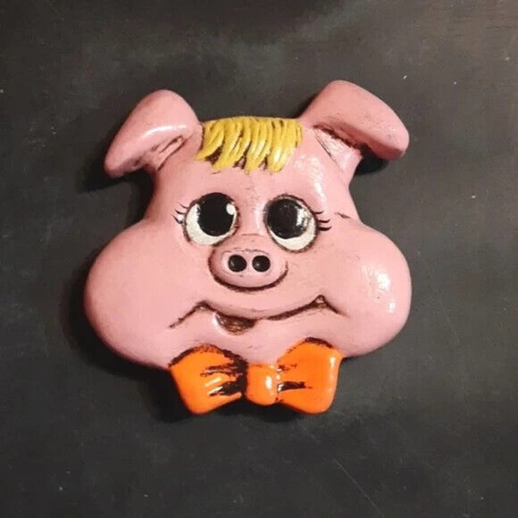 Pig refrigerator magnet bow tie * - Picture 1 of 3